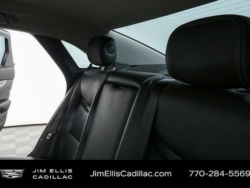 Used 2017 Cadillac XTS Luxury image 21