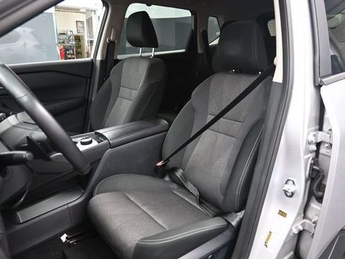 Used 2025 Nissan Rogue SV AWD/4WD image 18