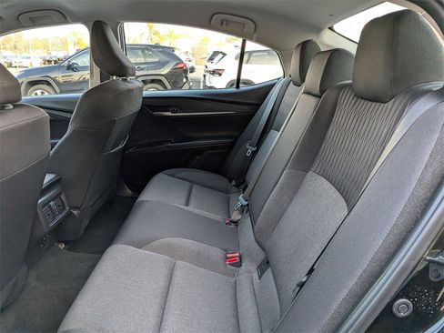 Used 2025 Toyota Camry LE image 25