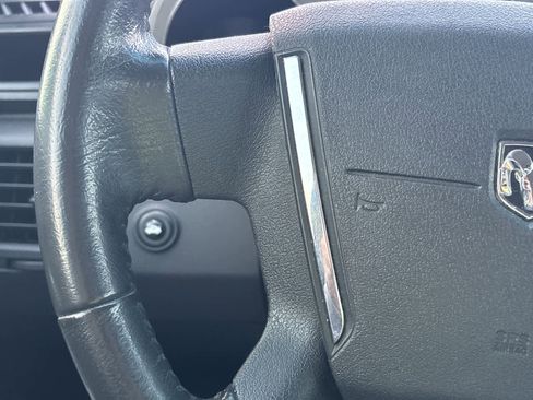 Used 2010 Dodge Avenger R/T image 14