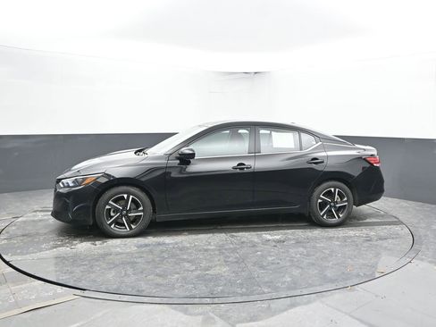 Used 2024 Nissan Sentra SV FWD image 7