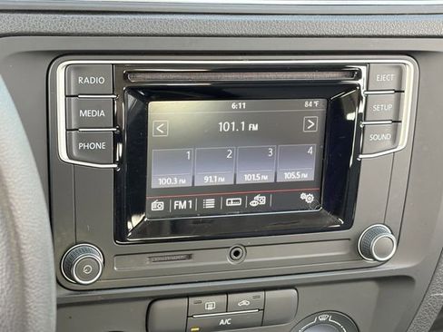 Used 2017 Volkswagen Jetta S image 13