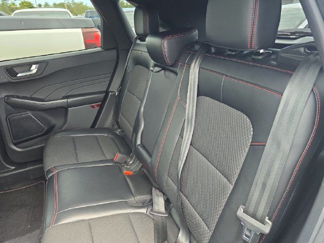 Used 2023 Ford Escape ST-Line Select w/ Tech Pack #2 AWD/4WD image 13