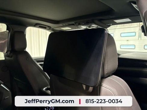 Used 2021 GMC Yukon Denali w/ Denali Ultimate Package AWD/4WD image 26