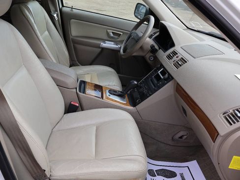 Used 2005 Volvo XC90 2.5T FWD image 20