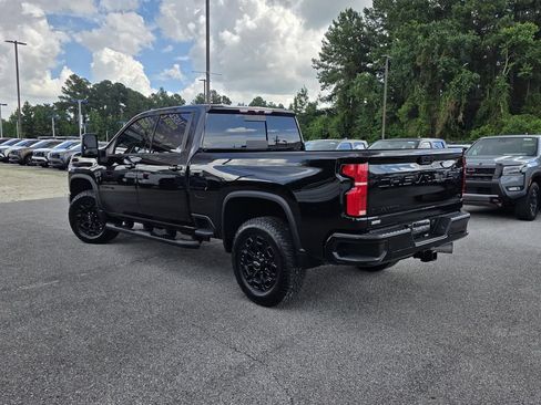 Used 2024 Chevrolet Silverado 2500 LTZ w/ LTZ Plus Package AWD/4WD image 4