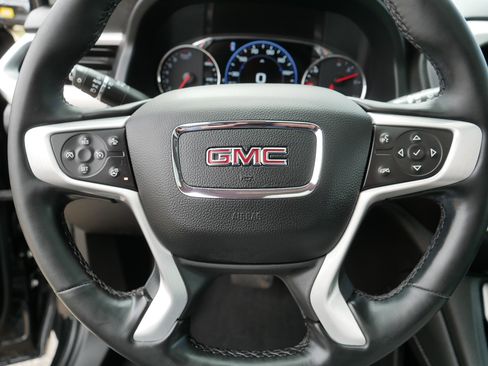 Used 2023 GMC Acadia SLT w/ Technology Package AWD/4WD image 25