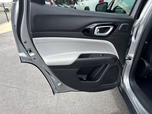 Used 2022 Jeep Compass Limited w/ Sun and Sound Group AWD/4WD image 22