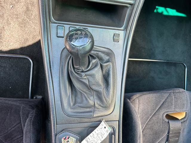 Used 1986 Porsche 944 Turbo RWD image 15