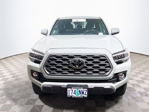 Certified 2023 Toyota Tacoma TRD Off-Road image 3