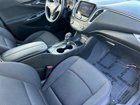 Used 2023 Chevrolet Malibu LT FWD image 18