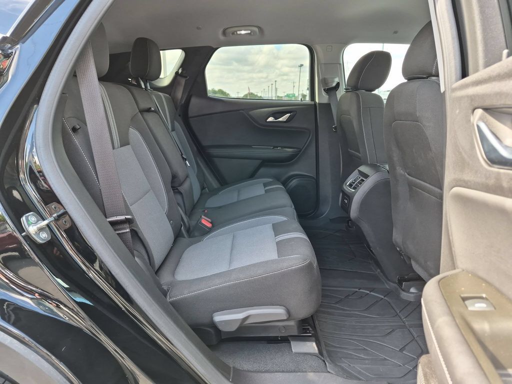 Certified 2023 Chevrolet Blazer LT w/ Convenience Package FWD image 25