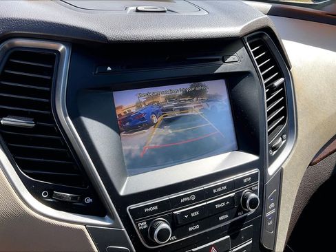 Used 2018 Hyundai Santa Fe Sport image 21