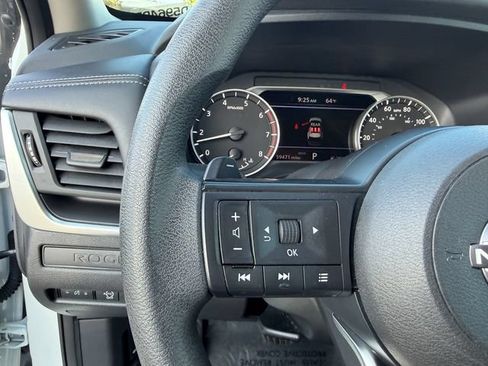 Used 2024 Nissan Rogue S AWD/4WD image 19