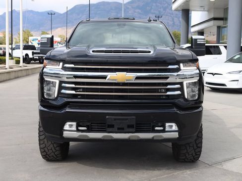 Used 2023 Chevrolet Silverado 2500 High Country AWD/4WD image 9