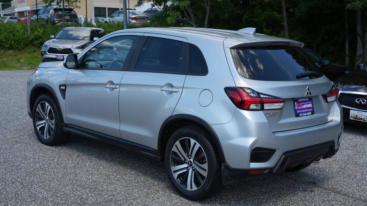 Used 2023 Mitsubishi Outlander Sport LE AWD/4WD image 3