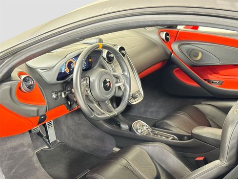 Used 2019 McLaren 600LT image 15