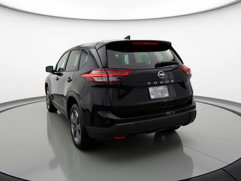 Used 2025 Nissan Rogue SV FWD image 6