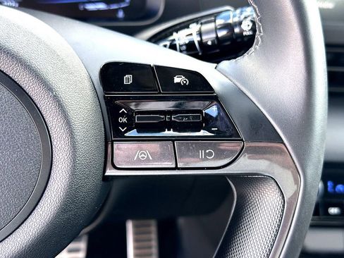 Used 2025 Hyundai Elantra Sport image 20