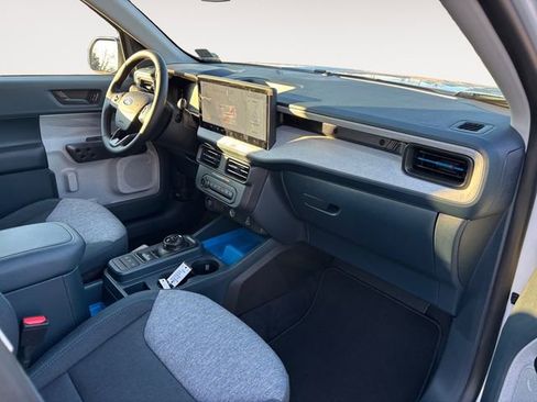 New 2025 Ford Maverick XLT w/ XLT Luxury Package AWD/4WD image 10