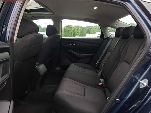 Used 2023 Honda Accord EX image 10