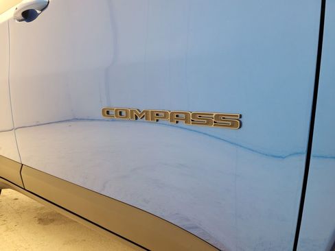 Used 2026 Jeep Compass Latitude image 21