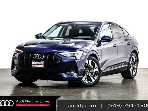 Used 2022 Audi e-tron Premium w/ Convenience Plus Package image 1