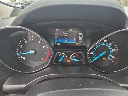 Used 2016 Ford Escape SE w/ Equipment Group 201A image 24