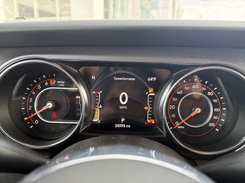 Used 2023 Jeep Gladiator Mojave w/ Cold Weather Group AWD/4WD image 21
