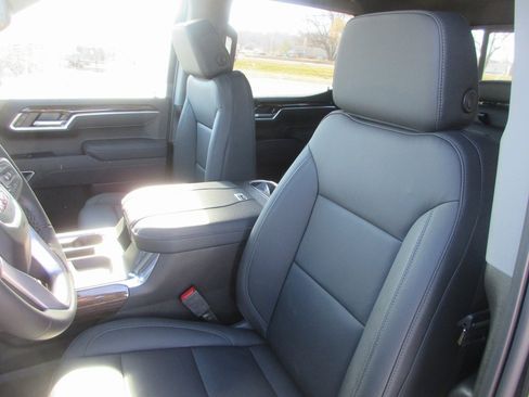 New 2026 GMC Sierra 1500 Elevation w/ Elevation Premium Package image 14