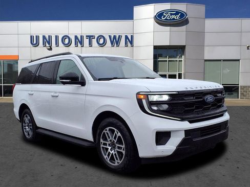 Used 2025 Ford Expedition Active image 1