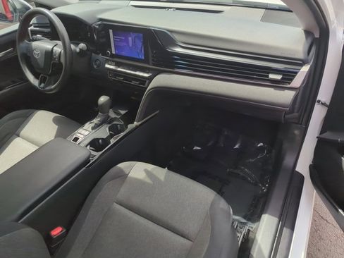 Used 2025 Toyota Camry LE image 26