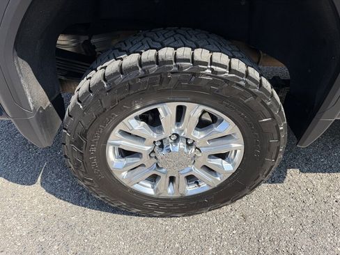 Used 2022 GMC Sierra 2500 Denali AWD/4WD image 11