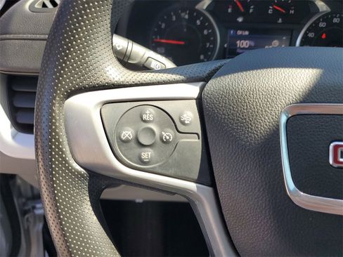 Certified 2022 GMC Terrain SLE w/ Driver Convenience Package image 27