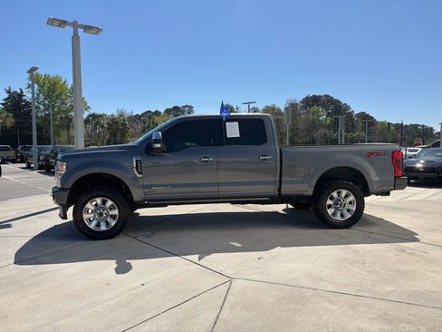 Used 2022 Ford F250 Platinum image 4