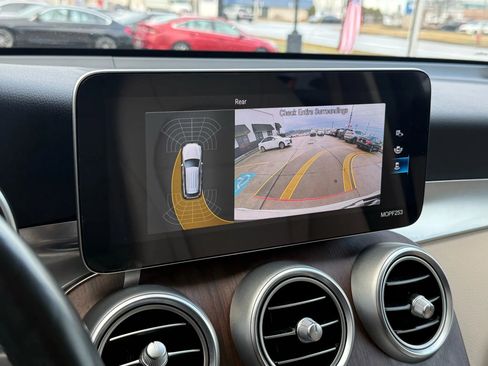 Used 2021 Mercedes-Benz GLC 300 4MATIC image 40