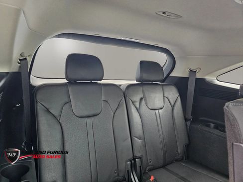 Used 2022 Kia Sorento S w/ Panoramic Sunroof Package FWD image 13