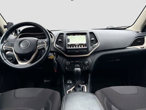 Used 2016 Jeep Cherokee Latitude image 21