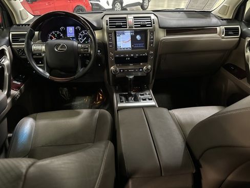 Used 2019 Lexus GX 460 Luxury image 25