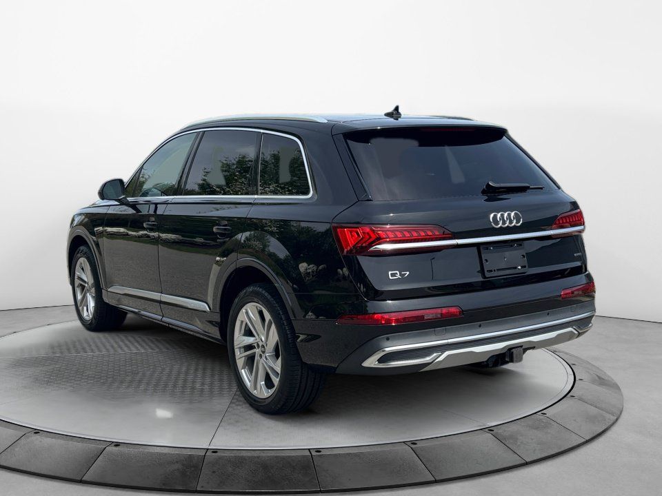 Used 2023 Audi Q7 3.0T Premium Plus w/ Premium Plus Package AWD/4WD image 5