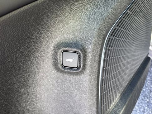 Used 2025 Acura MDX w/ Advance Package image 23