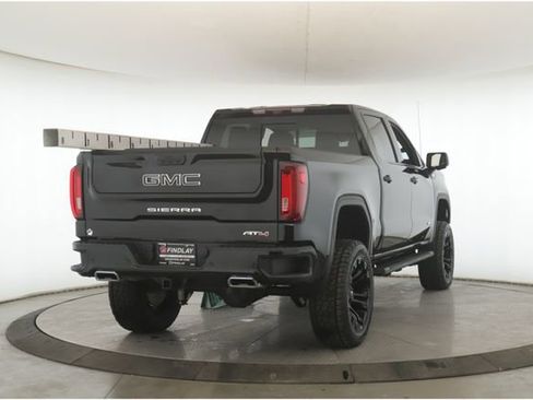 Used 2024 GMC Sierra 1500 AT4 w/ Technology Package image 7