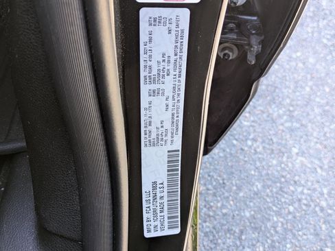 Used 2022 RAM 1500 Laramie image 15