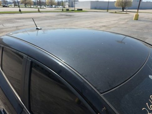 Used 2015 Nissan Leaf S w/ Charge Package image 9