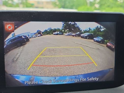 Used 2018 MAZDA MAZDA3 Sport w/ Preferred Equipment Package FWD image 35