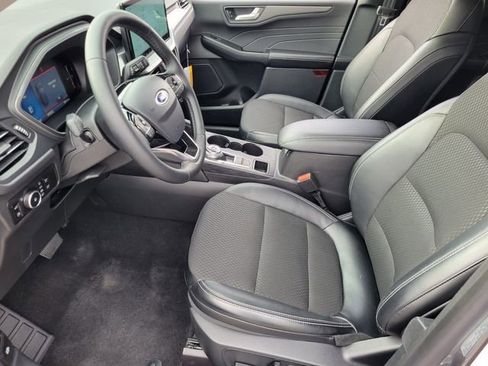 Used 2025 Ford Escape Base image 10