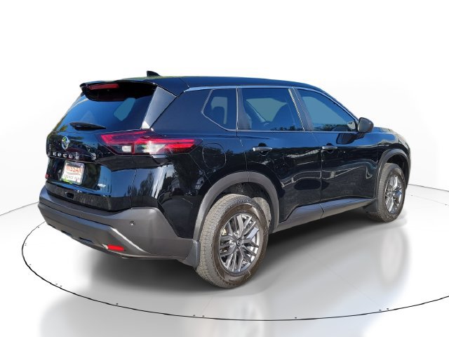 Used 2021 Nissan Rogue S AWD/4WD image 2