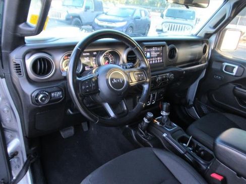 Used 2020 Jeep Wrangler Sport S image 12
