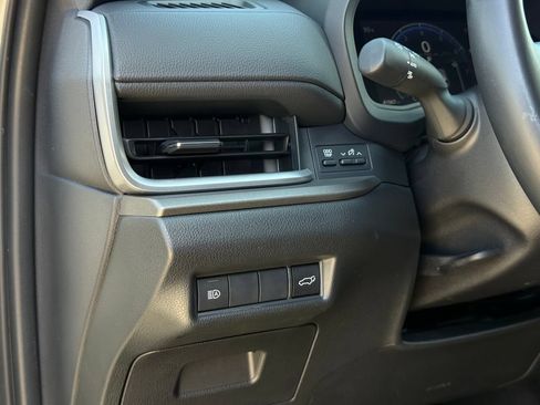 Used 2025 Toyota Grand Highlander AWD image 7