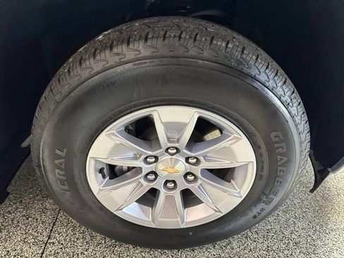 Used 2025 Chevrolet Silverado 1500 W/T RWD image 23